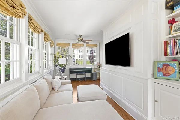 $2,300,000 | 20 Forest Lane, Scarsdale, NY 10583