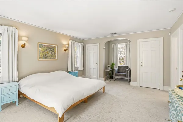$2,300,000 | 20 Forest Lane, Scarsdale, NY 10583