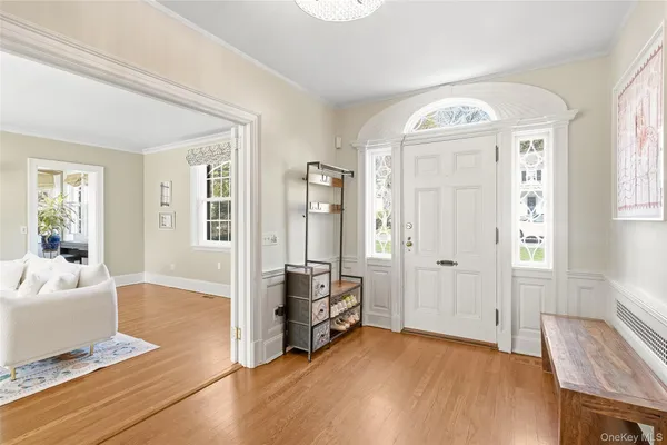 $2,300,000 | 20 Forest Lane, Scarsdale, NY 10583