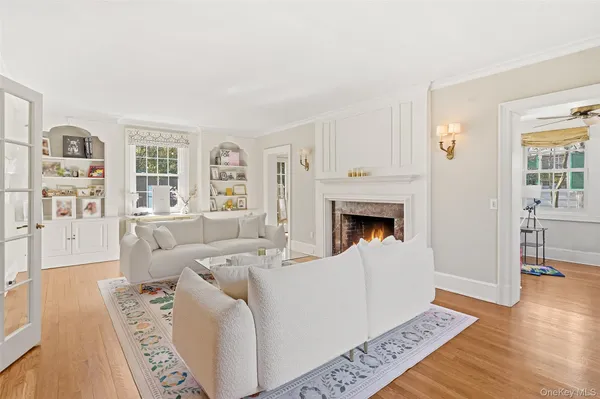 $2,300,000 | 20 Forest Lane, Scarsdale, NY 10583