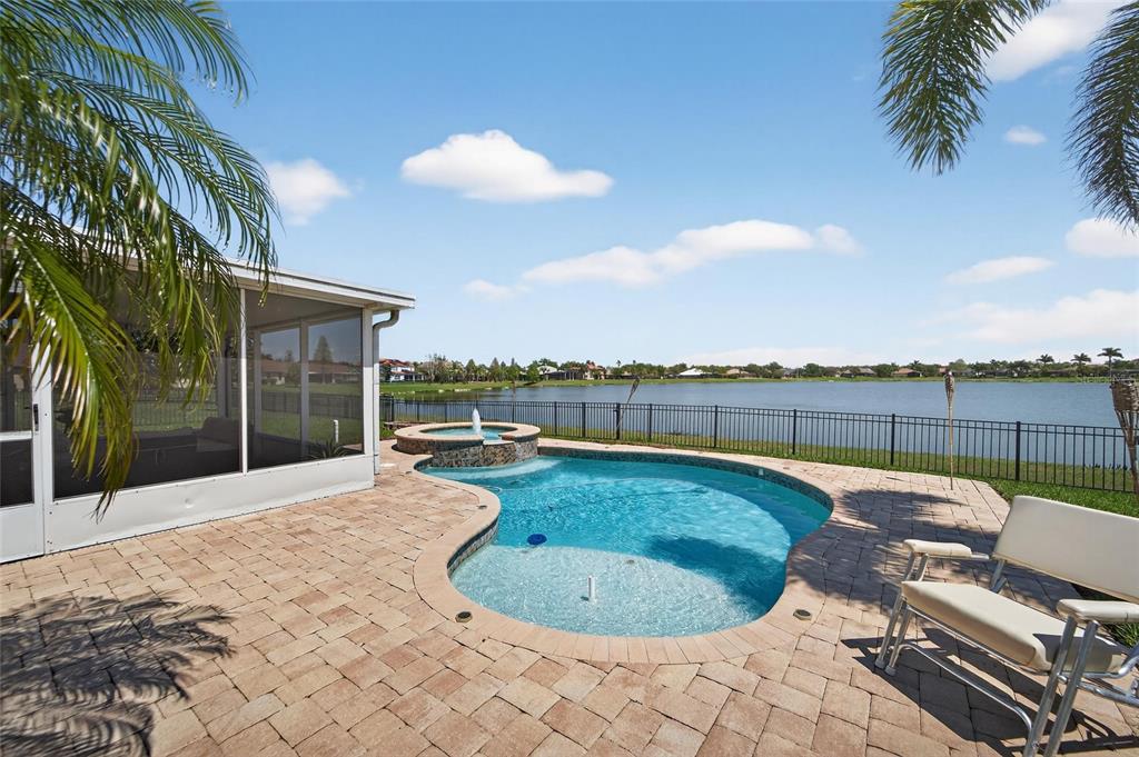 5325 Sandy Shell Drive Apollo Beach, FL 33572 - Photo 2 of 83