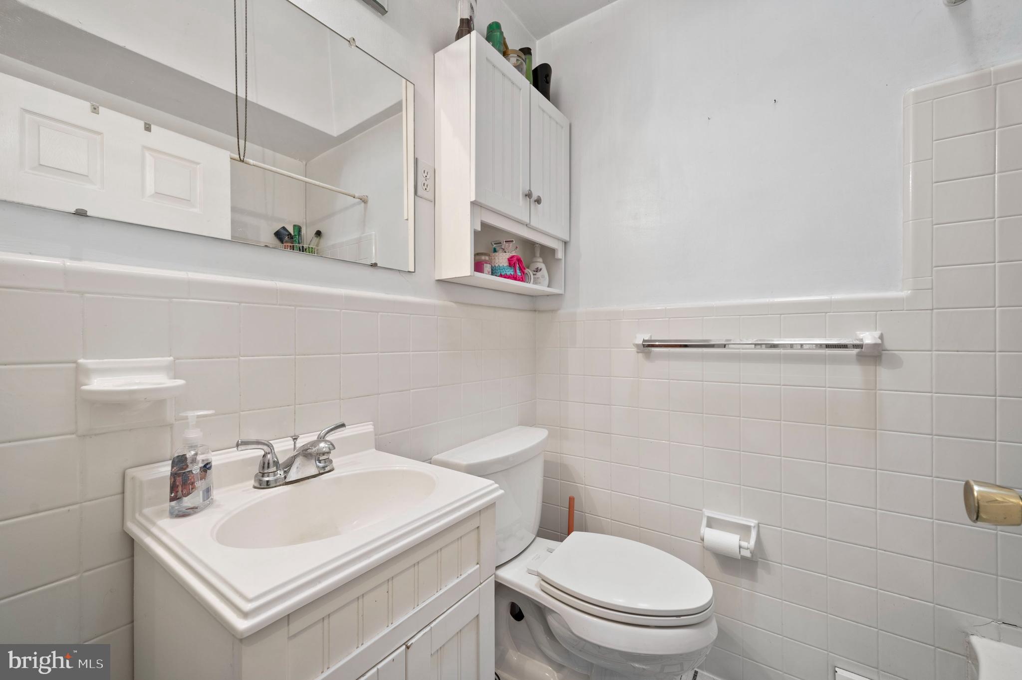 805 Charette Road Philadelphia, PA 19115 - Photo 12 of 15