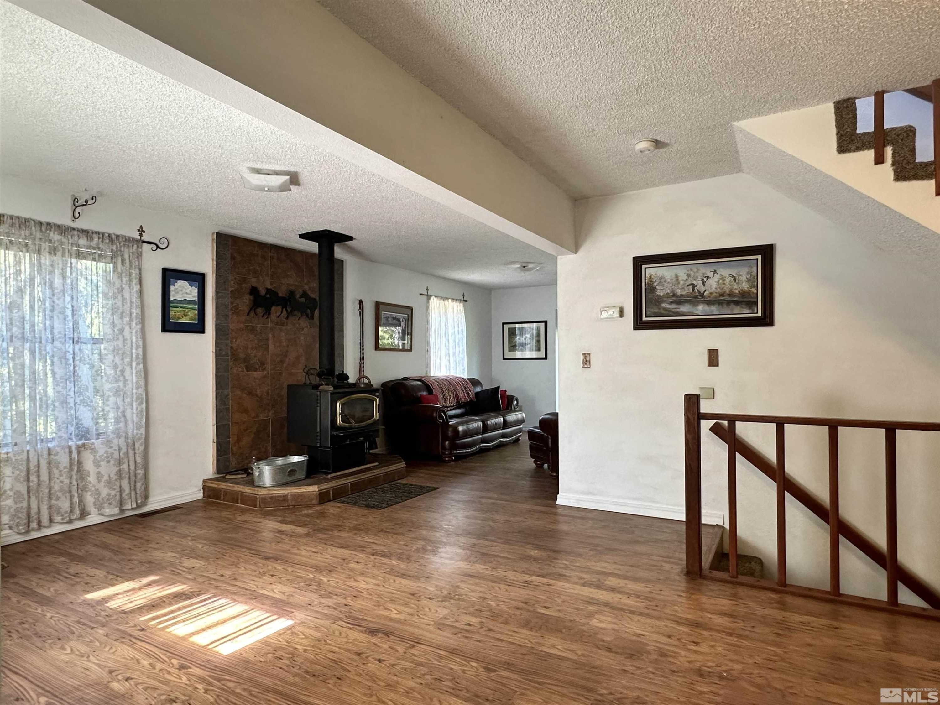 15625 Fawn Lane Reno, NV 89511 - Photo 5 of 28 Photo 5