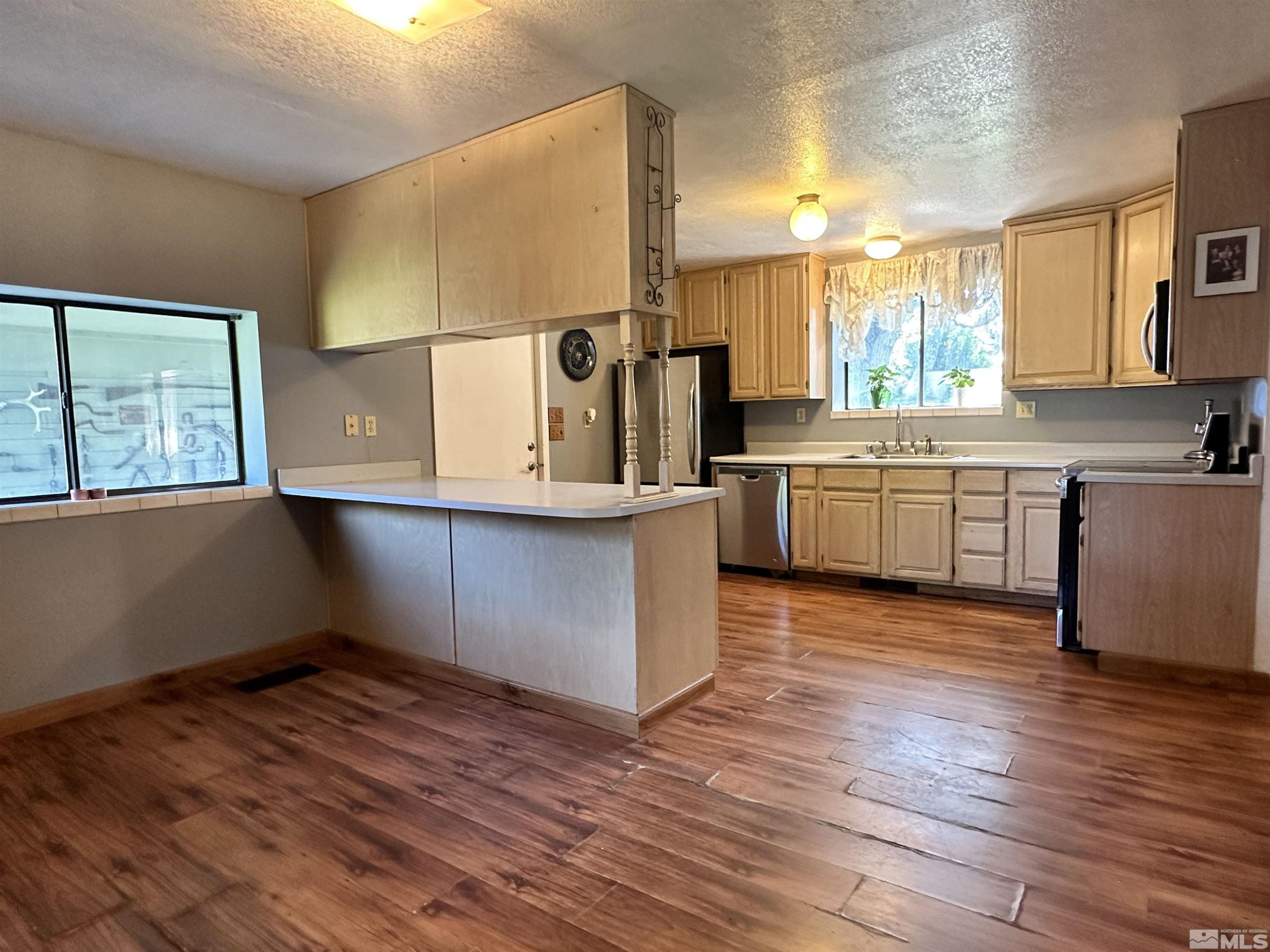 15625 Fawn Lane Reno, NV 89511 - Photo 10 of 28 Photo 10