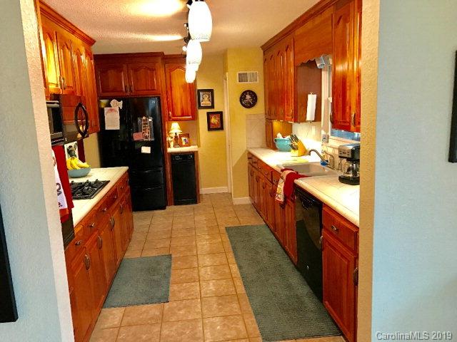 820 Stacy Hill Road Marion, NC 28752 - Photo 17 of 33 Gallery Image 17