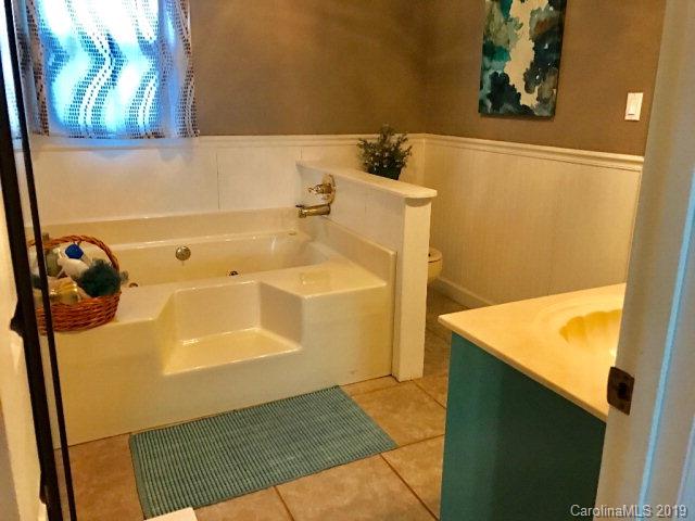 820 Stacy Hill Road Marion, NC 28752 - Photo 27 of 33 Gallery Image 27