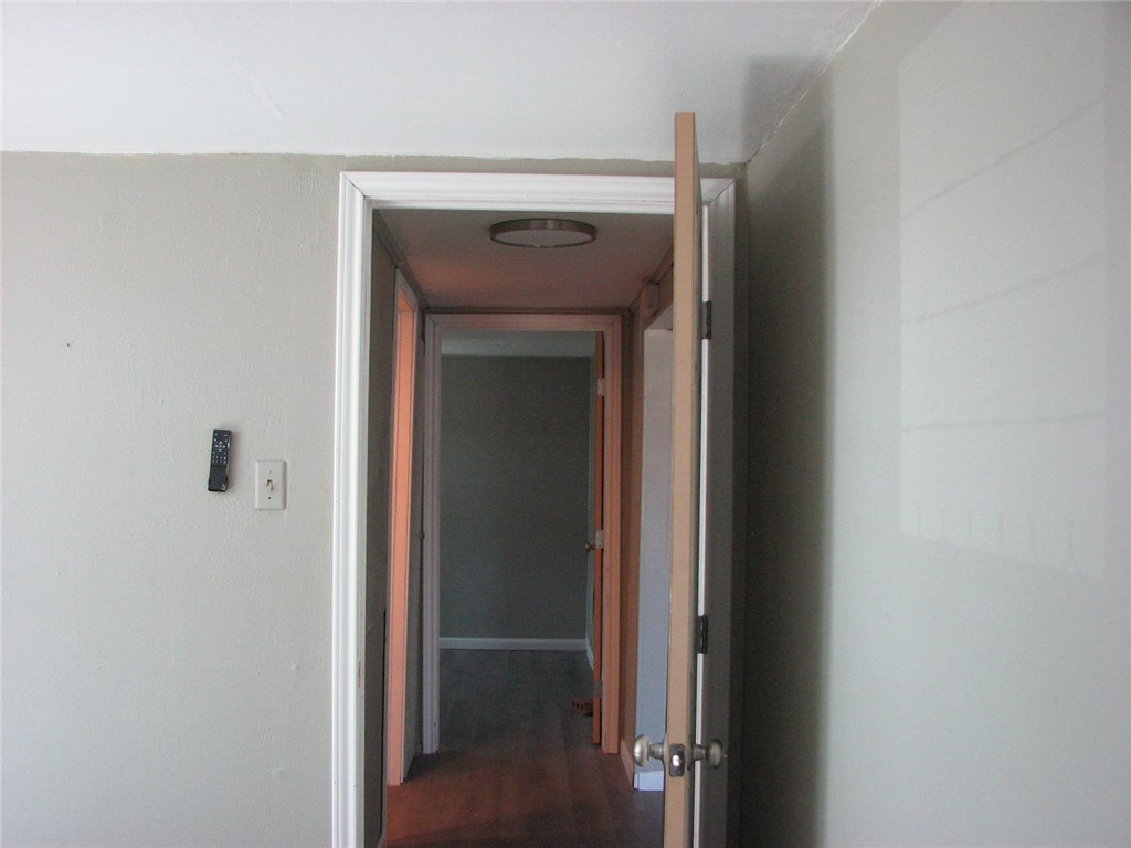 420 Anchor Street Corpus Christi, TX 78418 - Photo 12 of 16 Hall