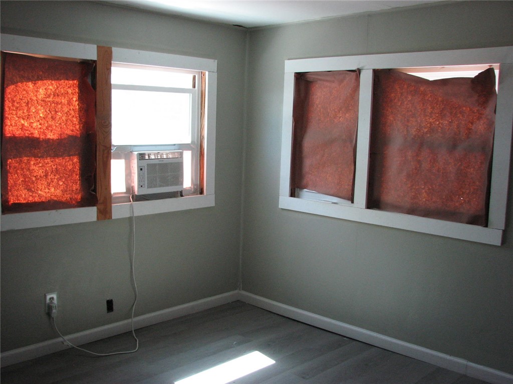 420 Anchor Street Corpus Christi, TX 78418 - Photo 14 of 16 Back Bedroom