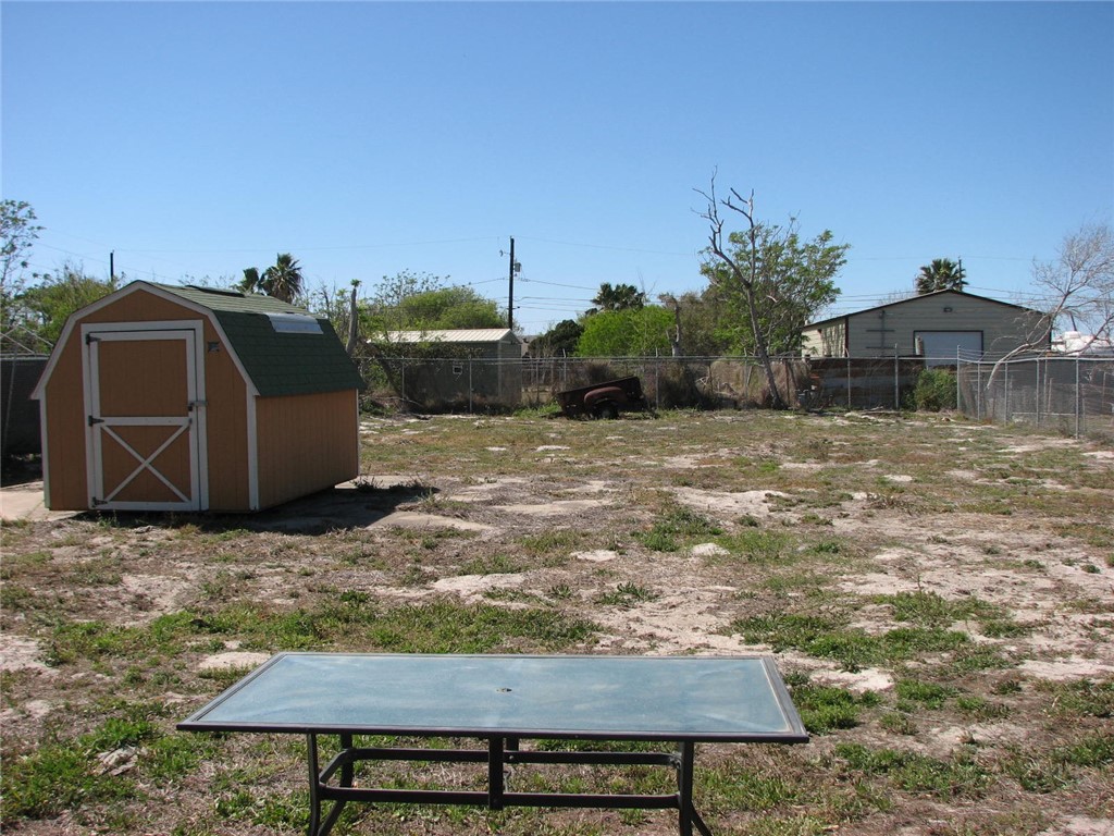 420 Anchor Street Corpus Christi, TX 78418 - Photo 15 of 16 Back Yard
