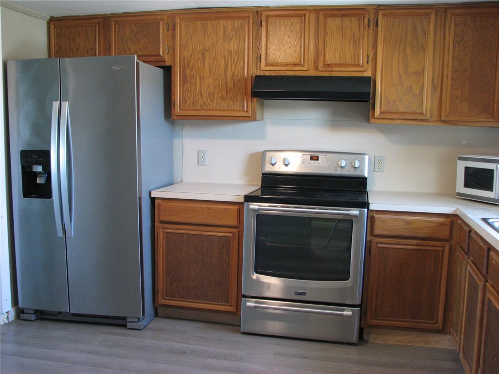 420 Anchor Street Corpus Christi, TX 78418 - Photo 6 of 16 Kitchen