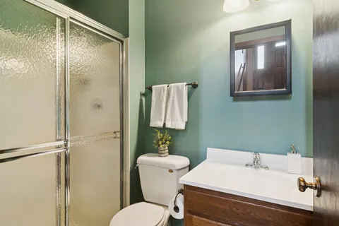 $559,000 | 15 Newtown Court East, Buffalo Grove, IL 60089