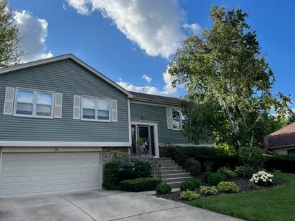 $559,000 | 15 Newtown Court East, Buffalo Grove, IL 60089