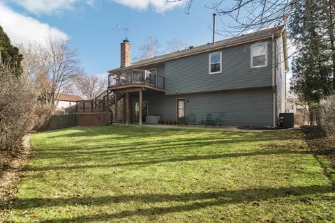 $559,000 | 15 Newtown Court East, Buffalo Grove, IL 60089