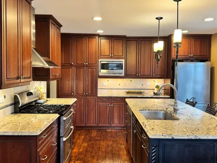 $559,000 | 15 Newtown Court East, Buffalo Grove, IL 60089