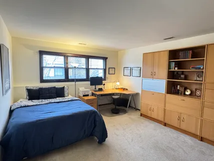 $559,000 | 15 Newtown Court East, Buffalo Grove, IL 60089