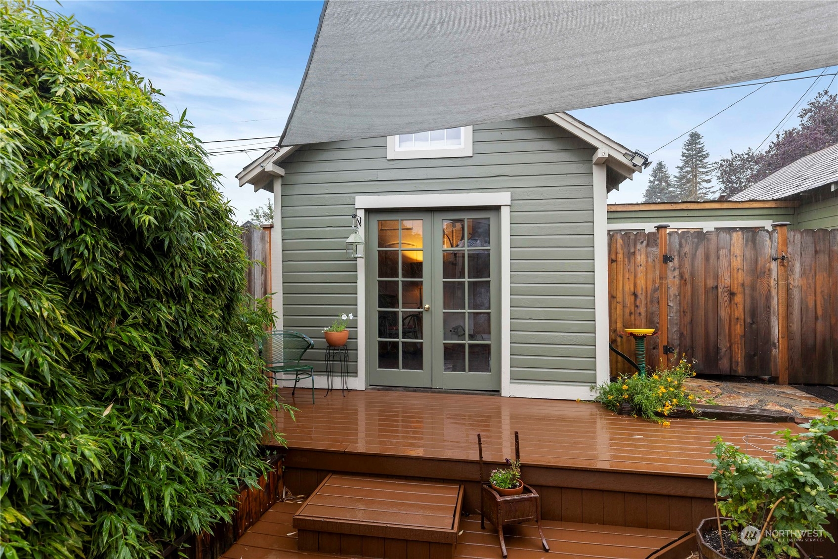 2812 19th Street Everett, WA 98201 - Photo 21 of 27 a house view with a garden space