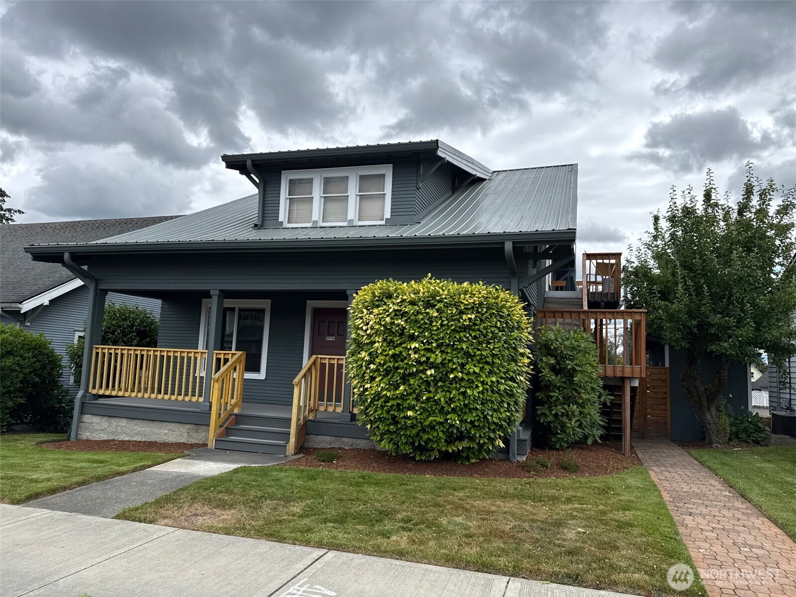 3709 Colby Avenue Everett, WA 98201 - Photo 1 of 14