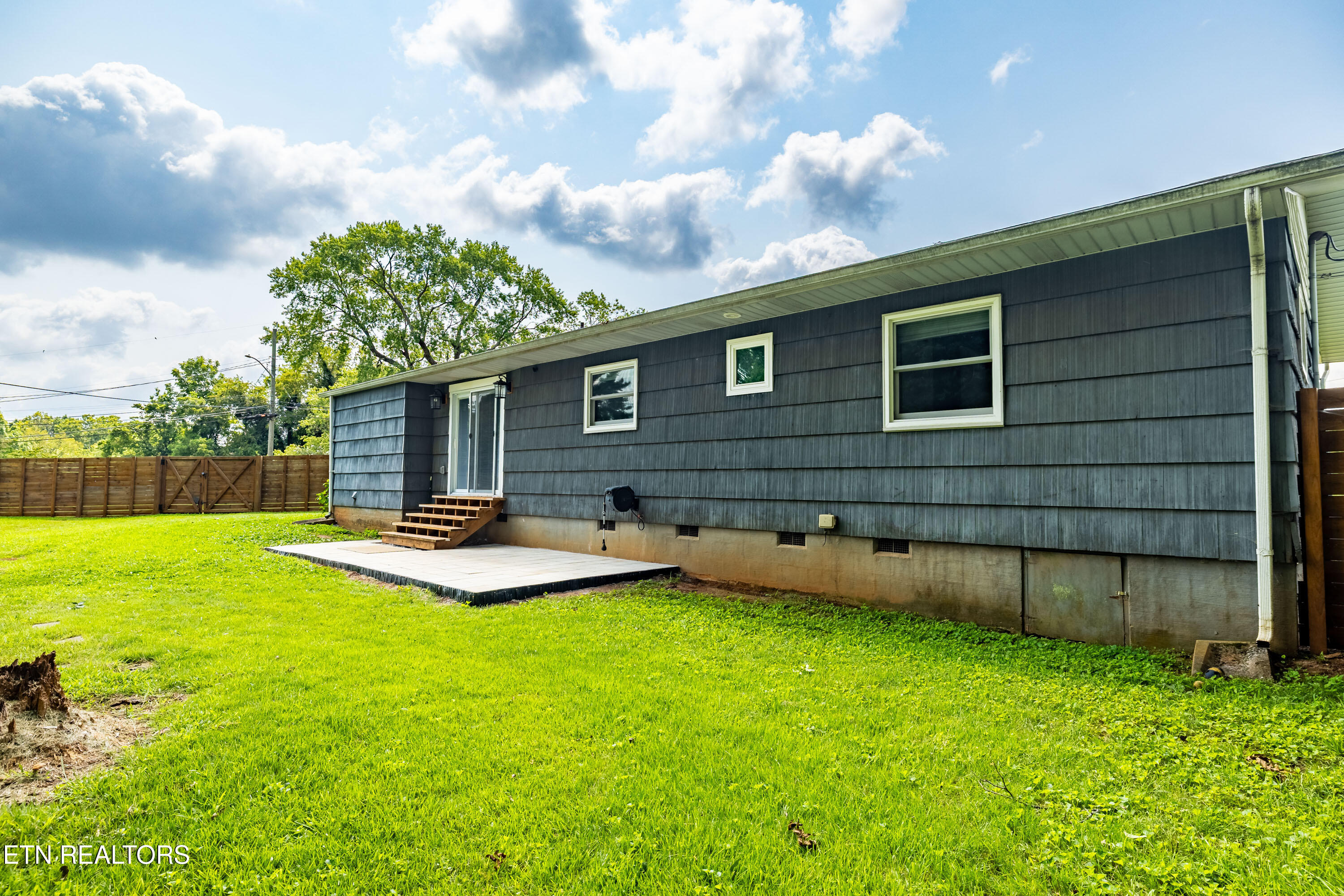 3211 Lineback Road Northwest Knoxville, TN 37921 - Photo 31 of 37 3211LinebackRdNW-10