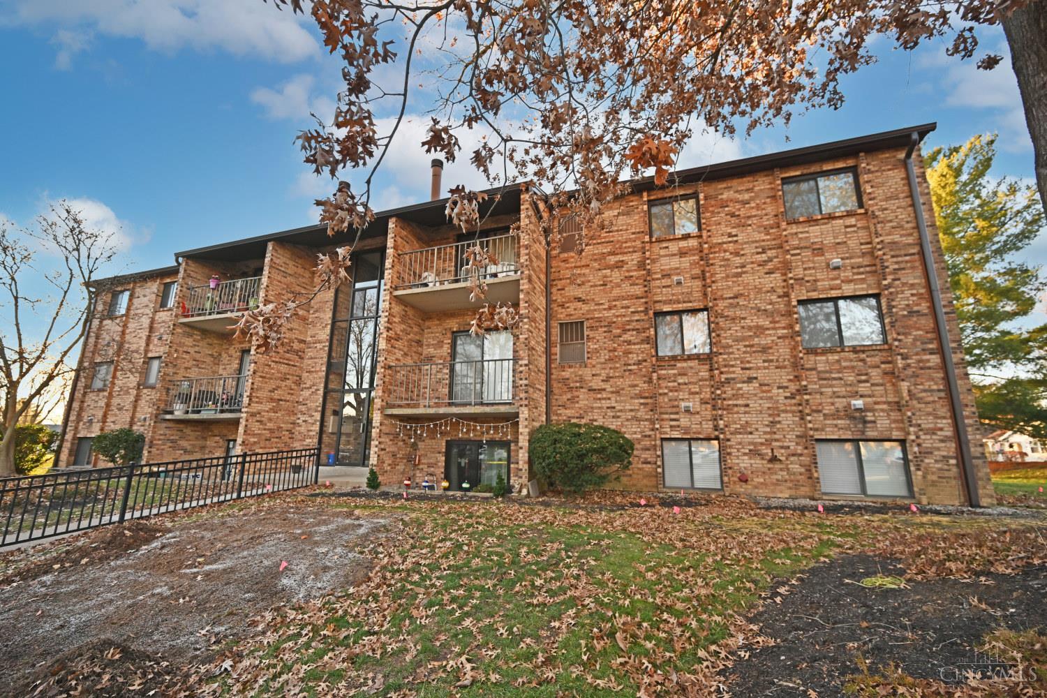 535 Davis Road Cincinnati, OH 45255 - Photo 1 of 35 Gallery Image 1