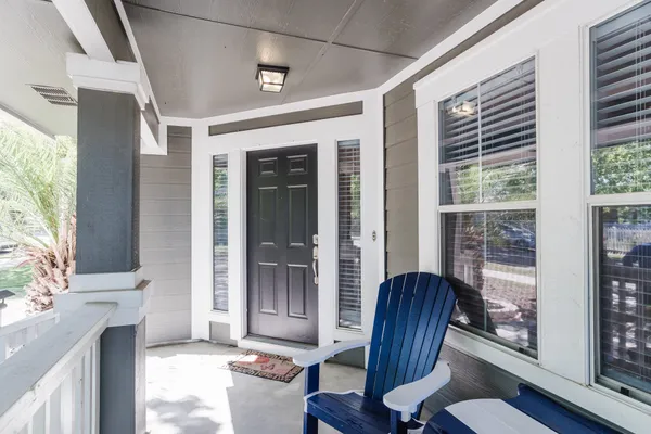 $2,300 | 692 Scheel, Kyle, TX 78640