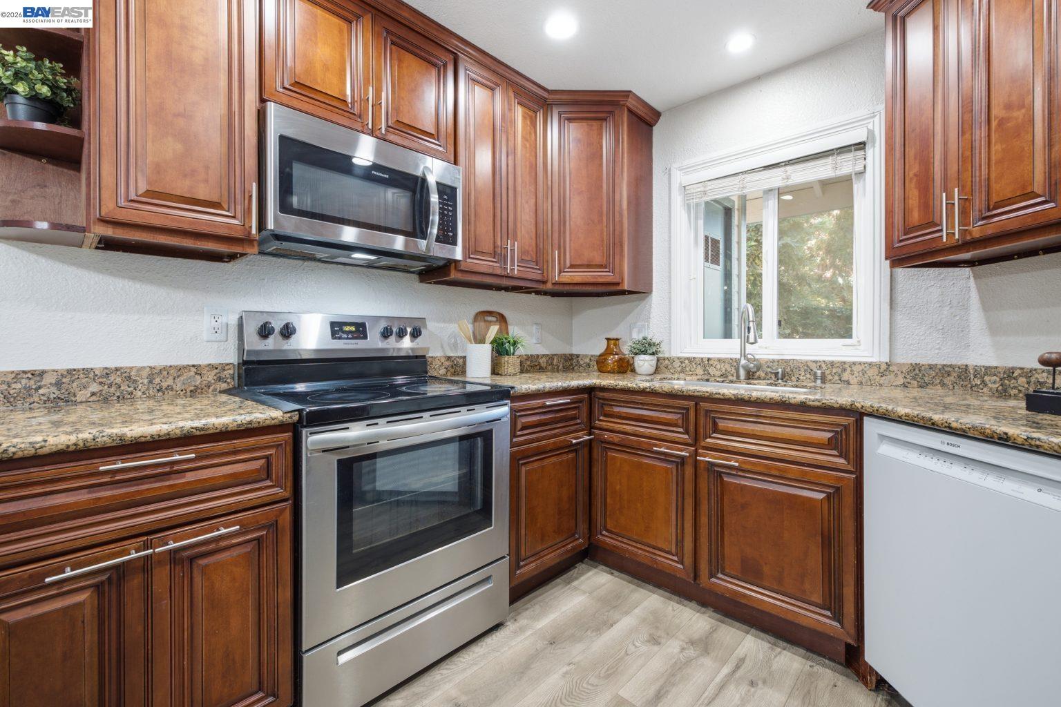 370 Sequim Common Fremont, CA 94539 - Photo 8 of 25