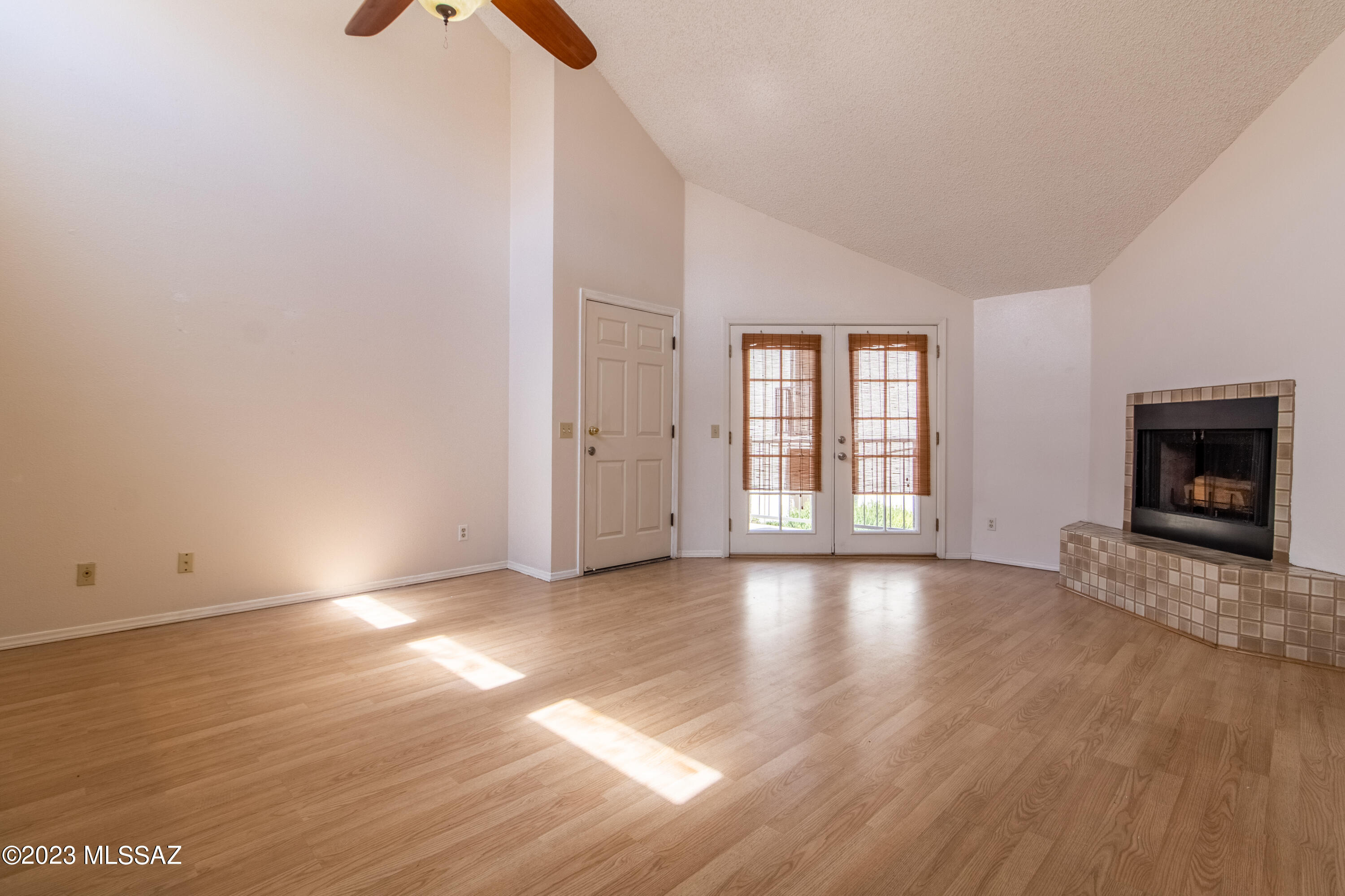 1200 East River Road, Unit E59 Tucson, AZ 85718 - Photo 2 of 12 IMG_7872-HDR