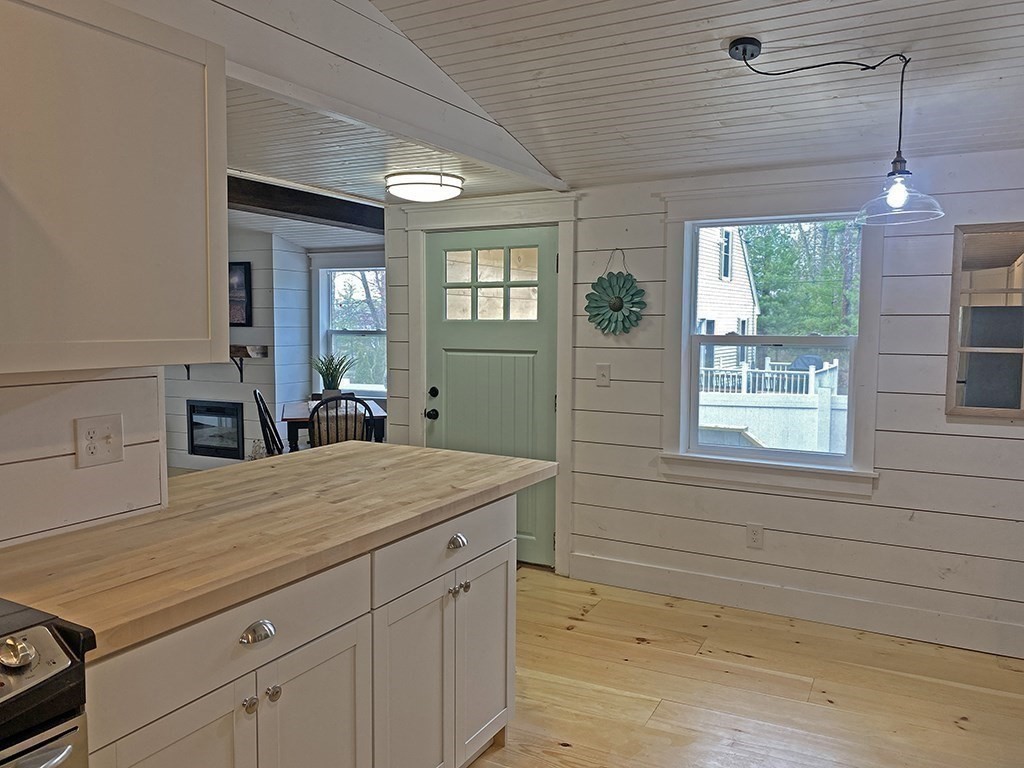 41 Clark Road Lakeville, MA 02347 - Photo 10 of 34 Gallery Image 10