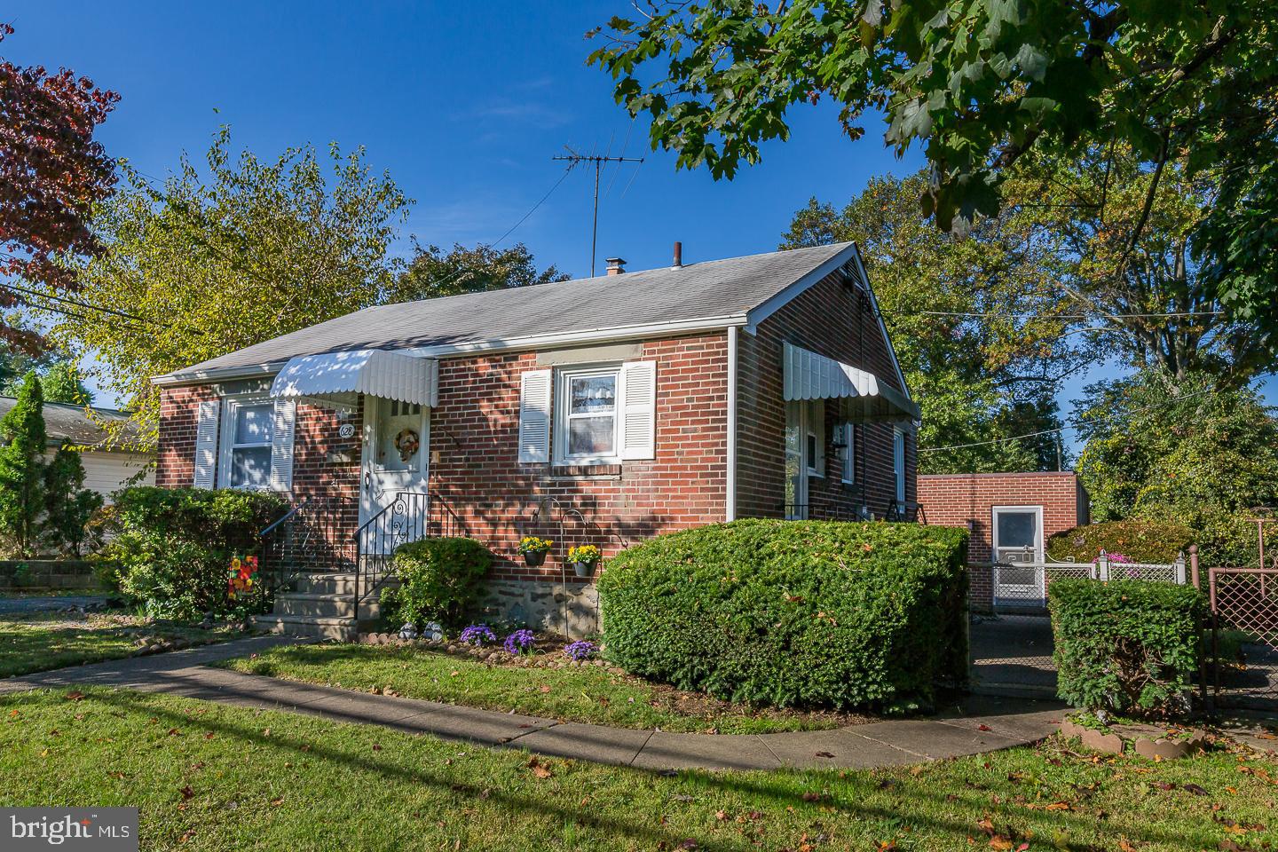 628 North Eagle Road Havertown, PA 19083 - Photo 1 of 36
