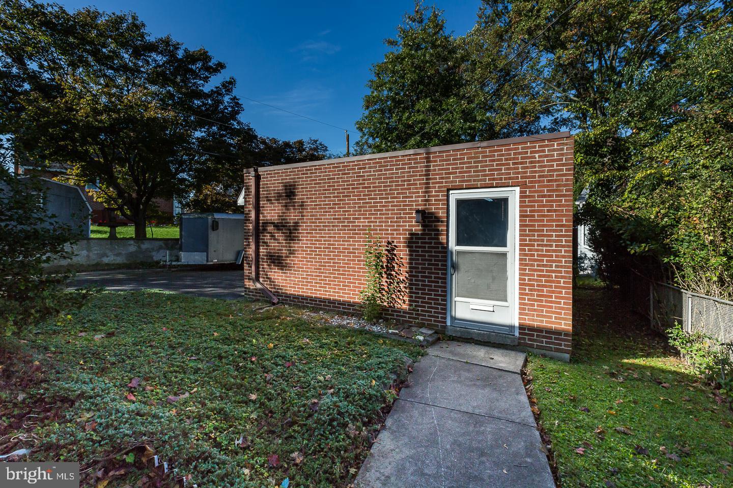 628 North Eagle Road Havertown, PA 19083 - Photo 3 of 36 Garage