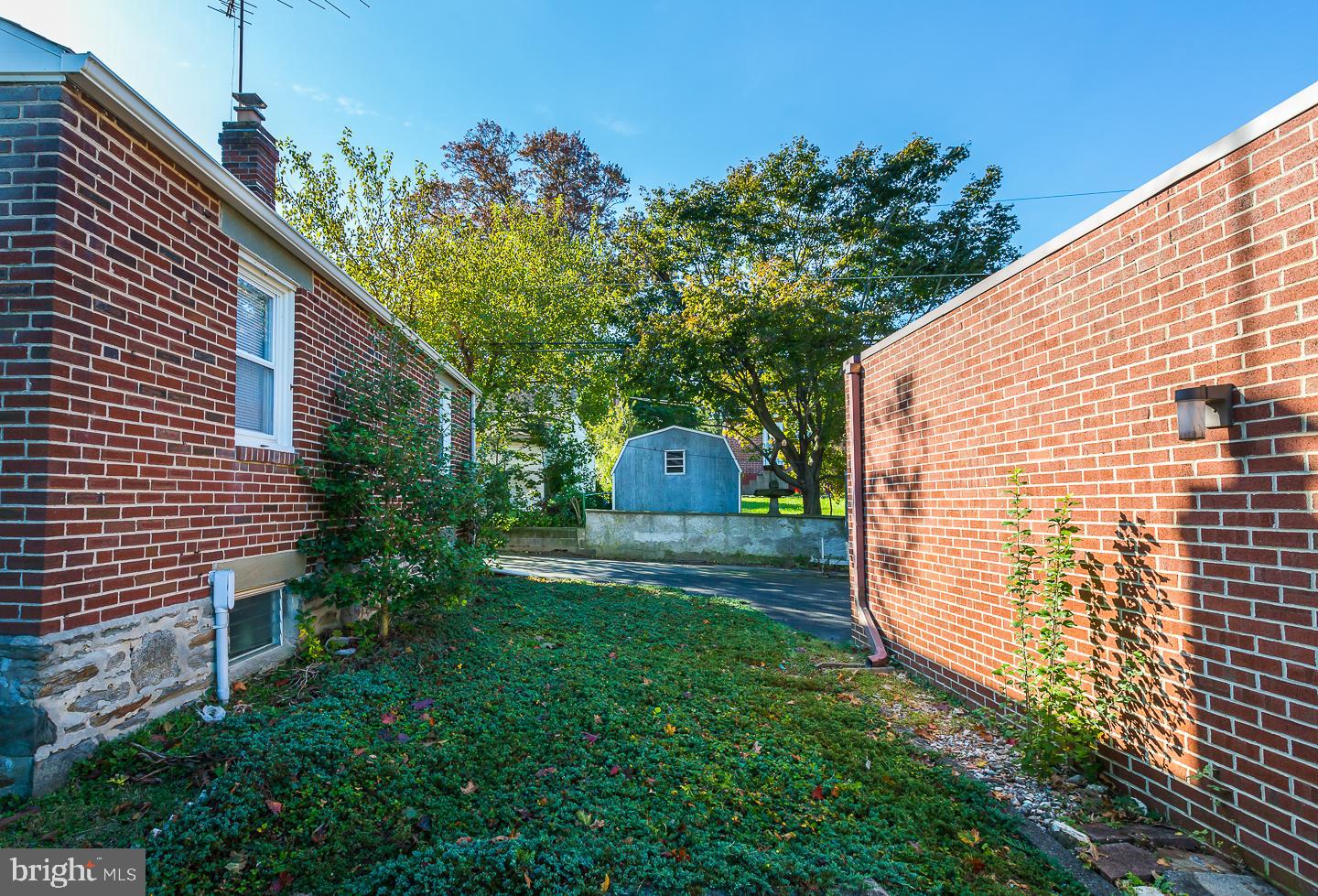 628 North Eagle Road Havertown, PA 19083 - Photo 5 of 36