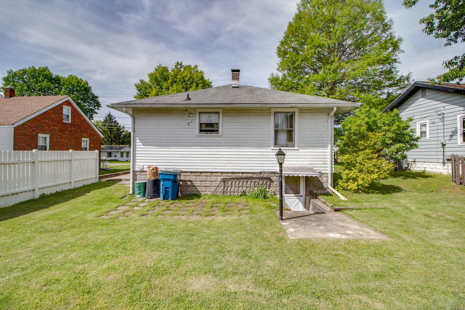 703 Milton Road Alton, IL 62002 - Photo 19 of 21 Gallery Image 19