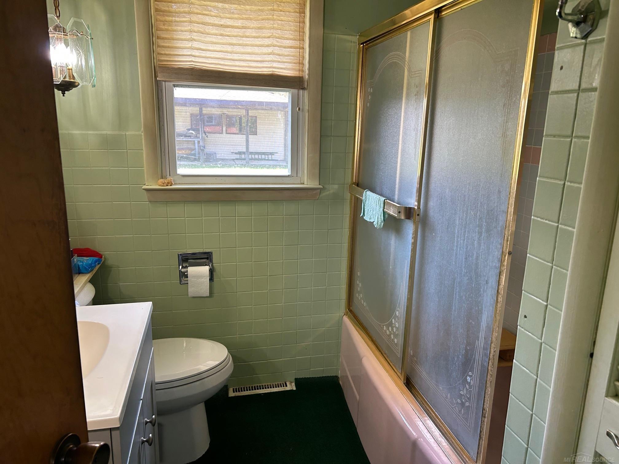 5996 Lakeshore Road Lexington, MI 48450 - Photo 12 of 20