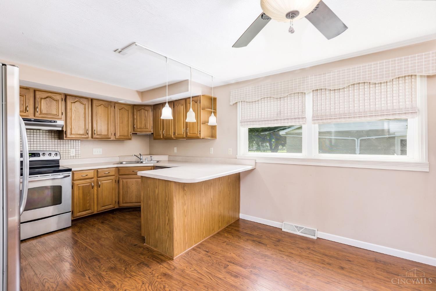 1593 Stephens Road Maineville, OH 45039 - Photo 5 of 28