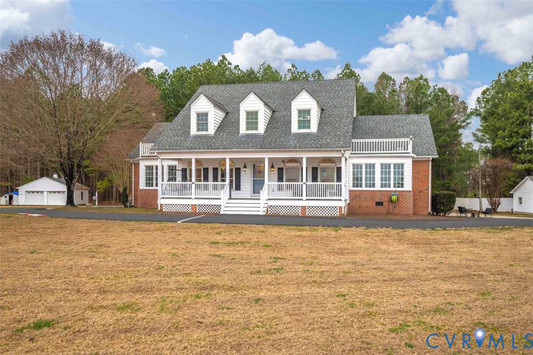 4040 Richmond Road Amelia Court House, VA 23002 - Photo 43 of 50 a view of a house with a swimming pool