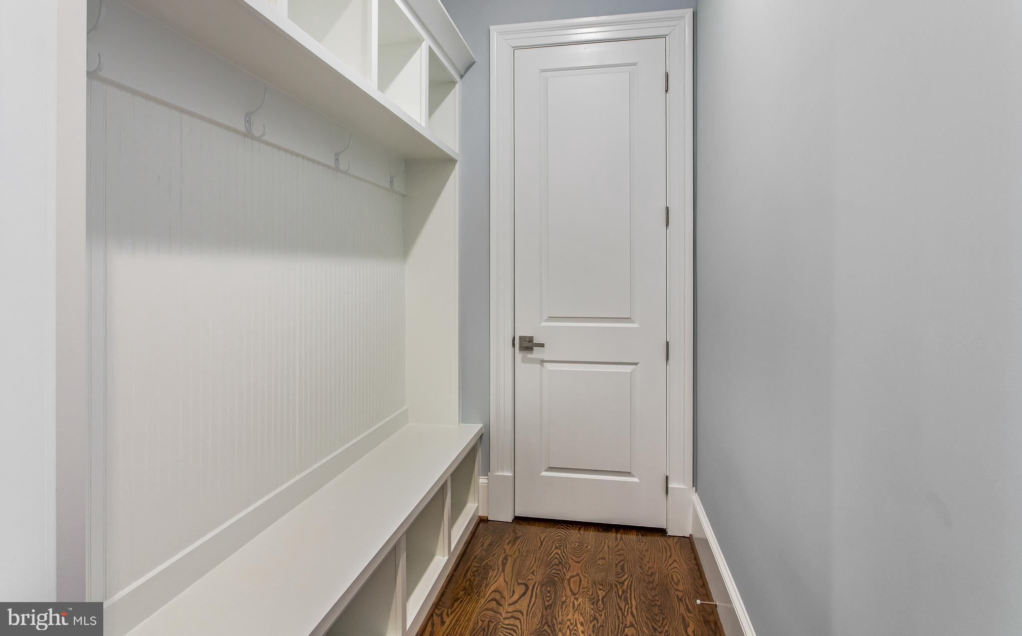 106 Tapawingo Road Southwest Vienna, VA 22180 - Photo 14 of 49