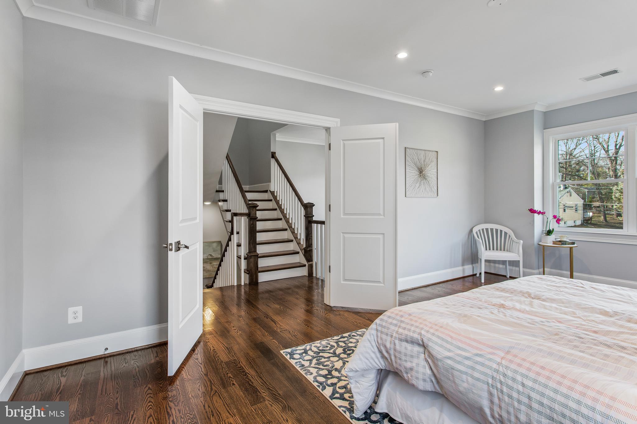 106 Tapawingo Road Southwest Vienna, VA 22180 - Photo 18 of 49