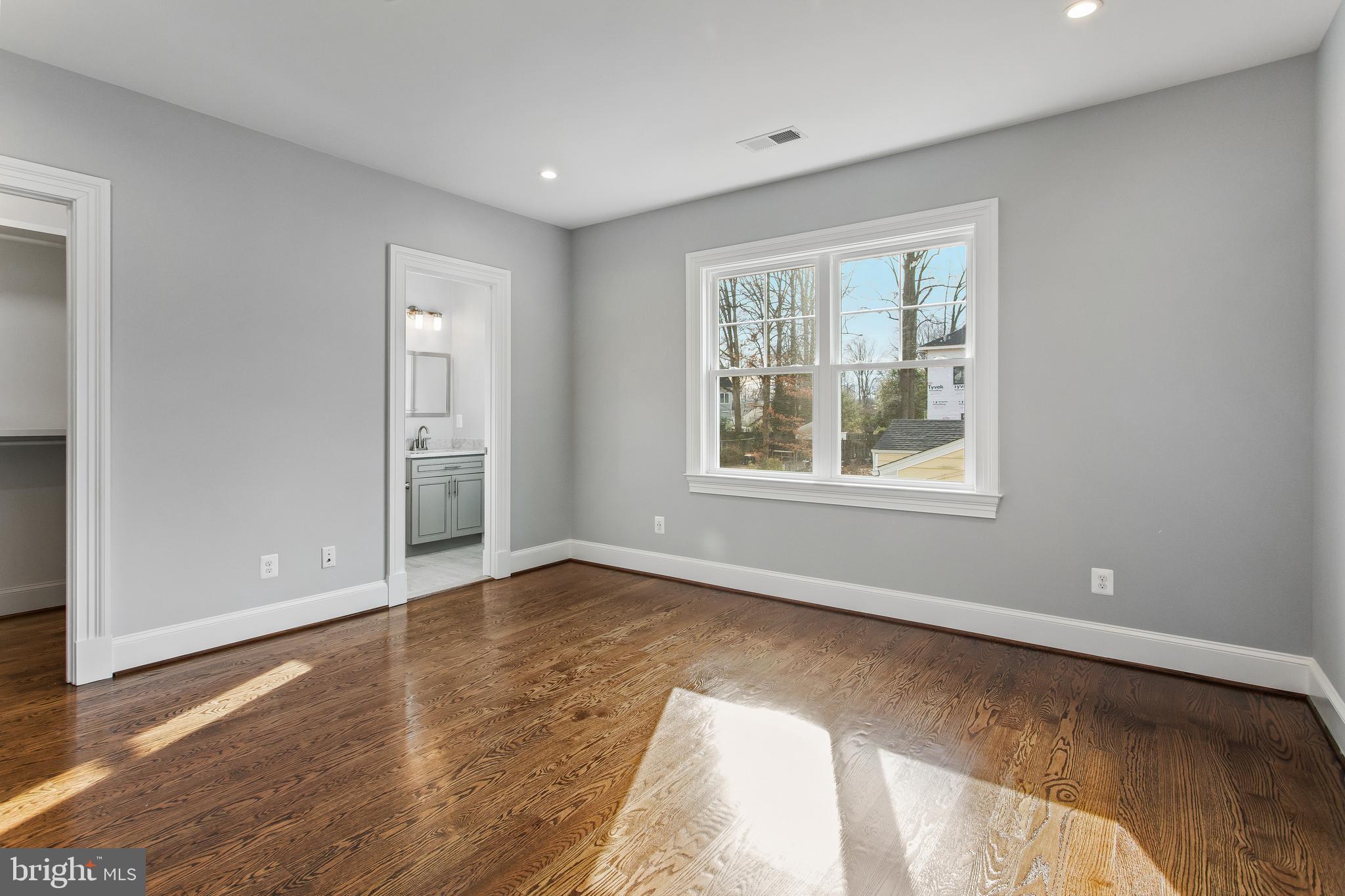 106 Tapawingo Road Southwest Vienna, VA 22180 - Photo 36 of 49