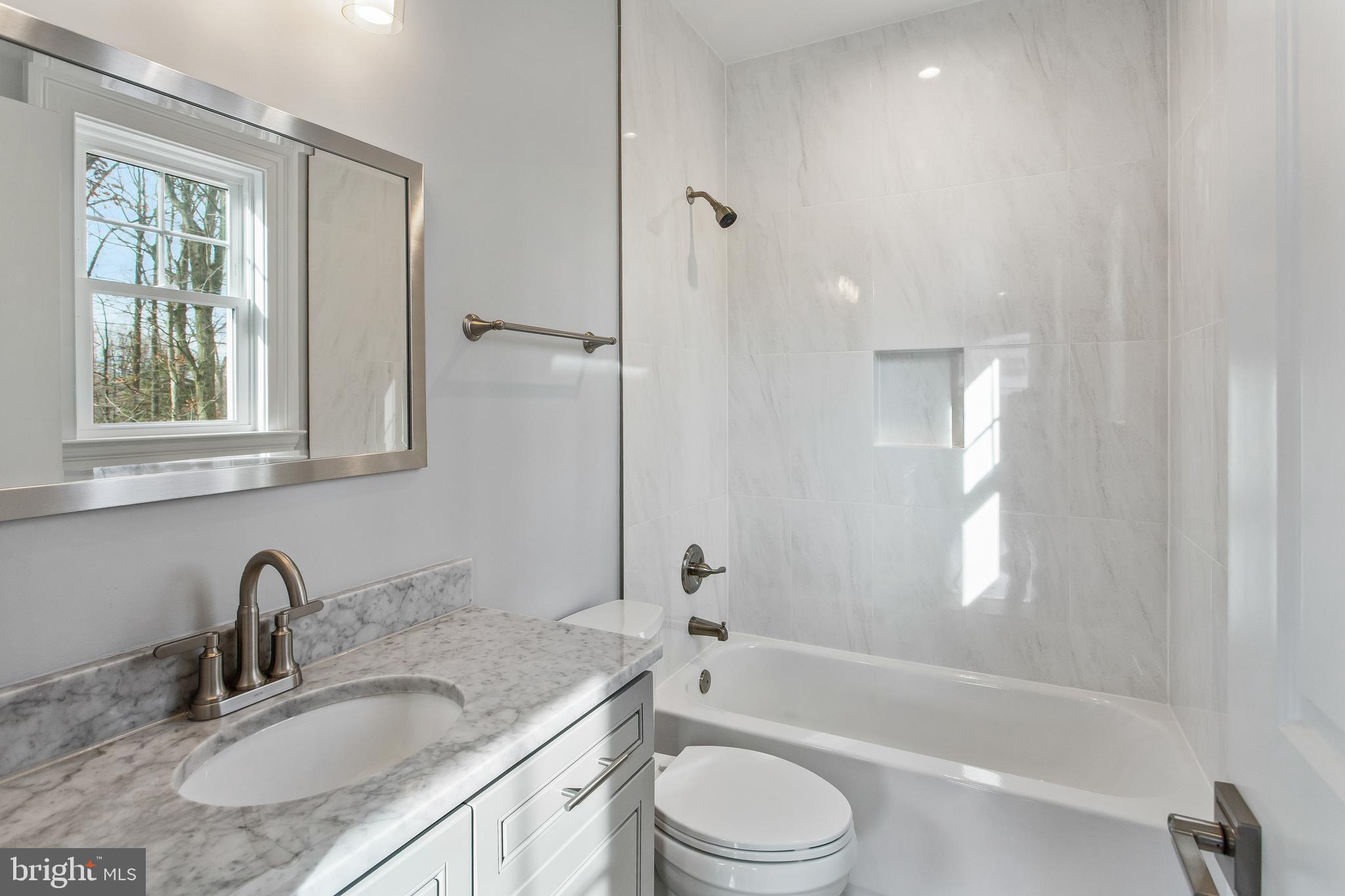 106 Tapawingo Road Southwest Vienna, VA 22180 - Photo 37 of 49