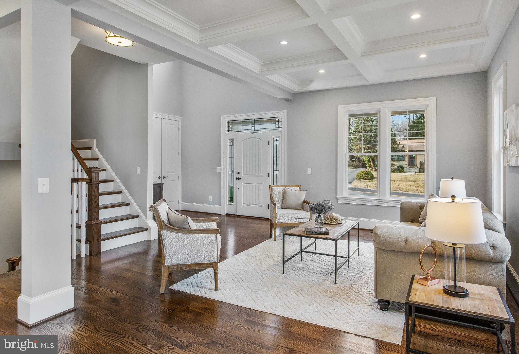 106 Tapawingo Road Southwest Vienna, VA 22180 - Photo 5 of 49