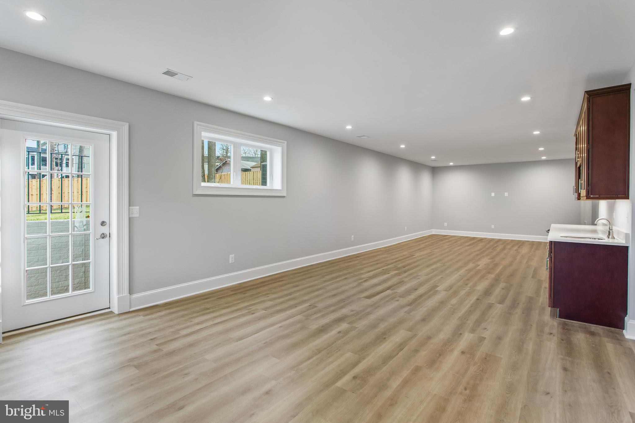 106 Tapawingo Road Southwest Vienna, VA 22180 - Photo 42 of 49