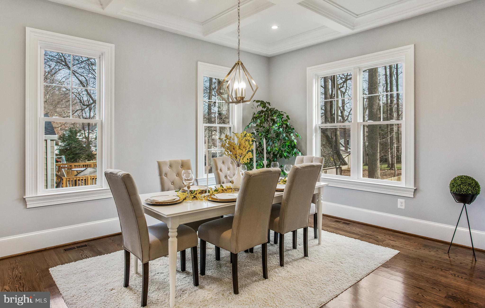 106 Tapawingo Road Southwest Vienna, VA 22180 - Photo 7 of 49