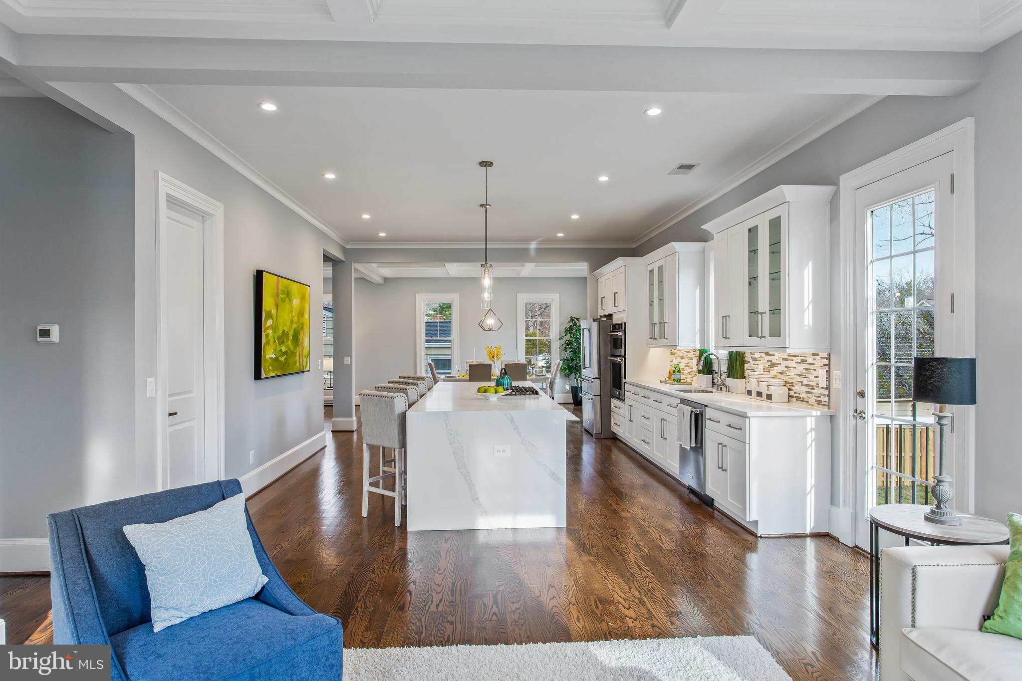 106 Tapawingo Road Southwest Vienna, VA 22180 - Photo 10 of 49