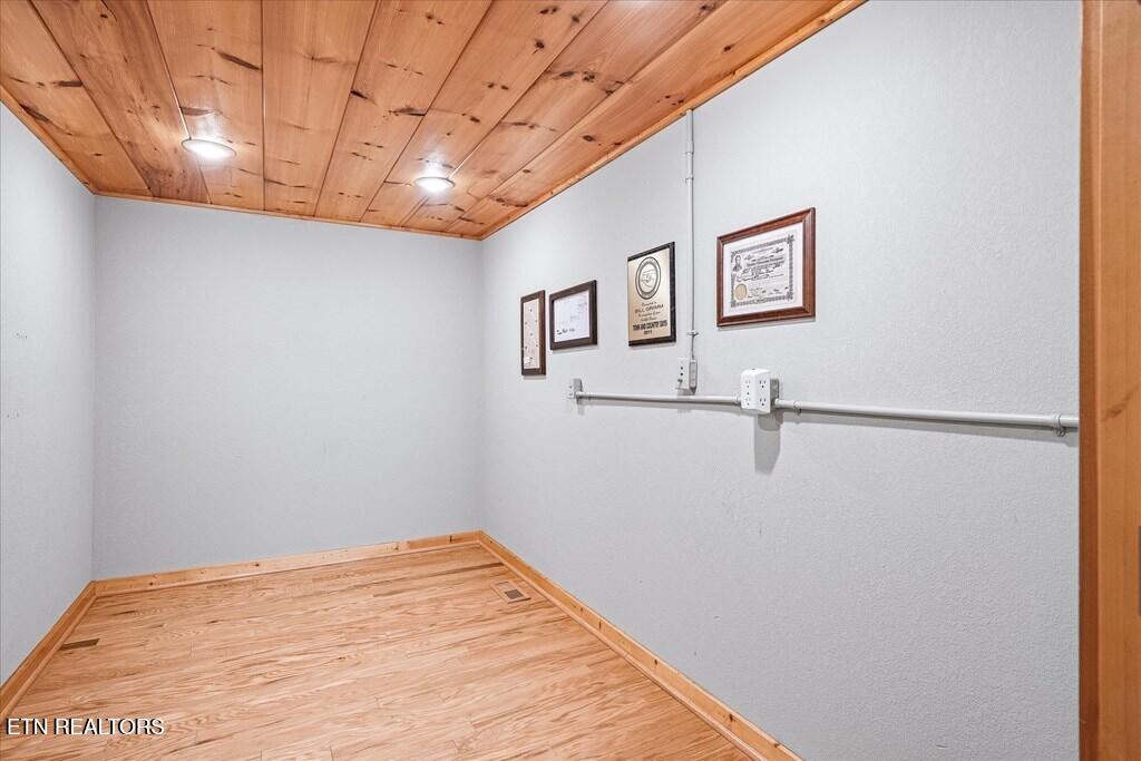2442 Long Branch Road Spencer, TN 38585 - Photo 27 of 52 long20