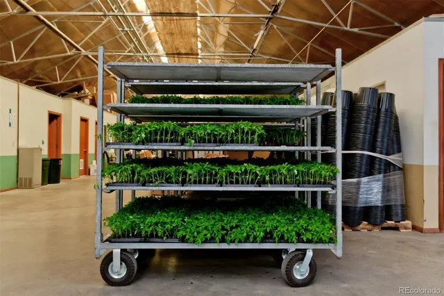 a view of entryway with a front door