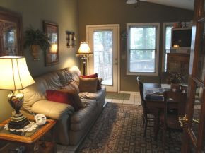 3709 Brandywine Road Kingsport, TN 37660 - Photo 8 of 12 sunroom