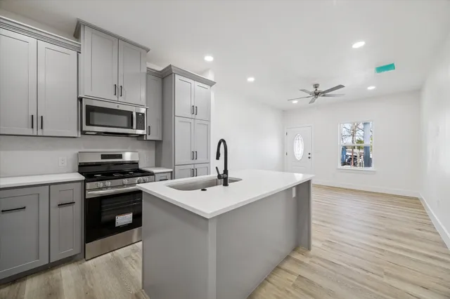 $439,999 | 7222 Philibert Lane, Unit A/B, Houston, TX 77028