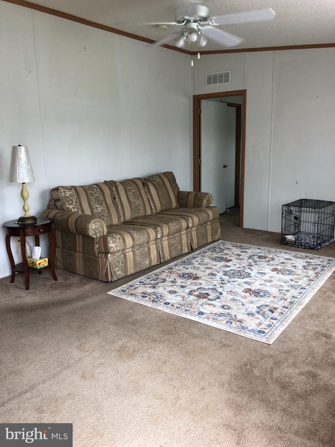 629 Dominion Road Gerrardstown, WV 25420 - Photo 14 of 39 Living room