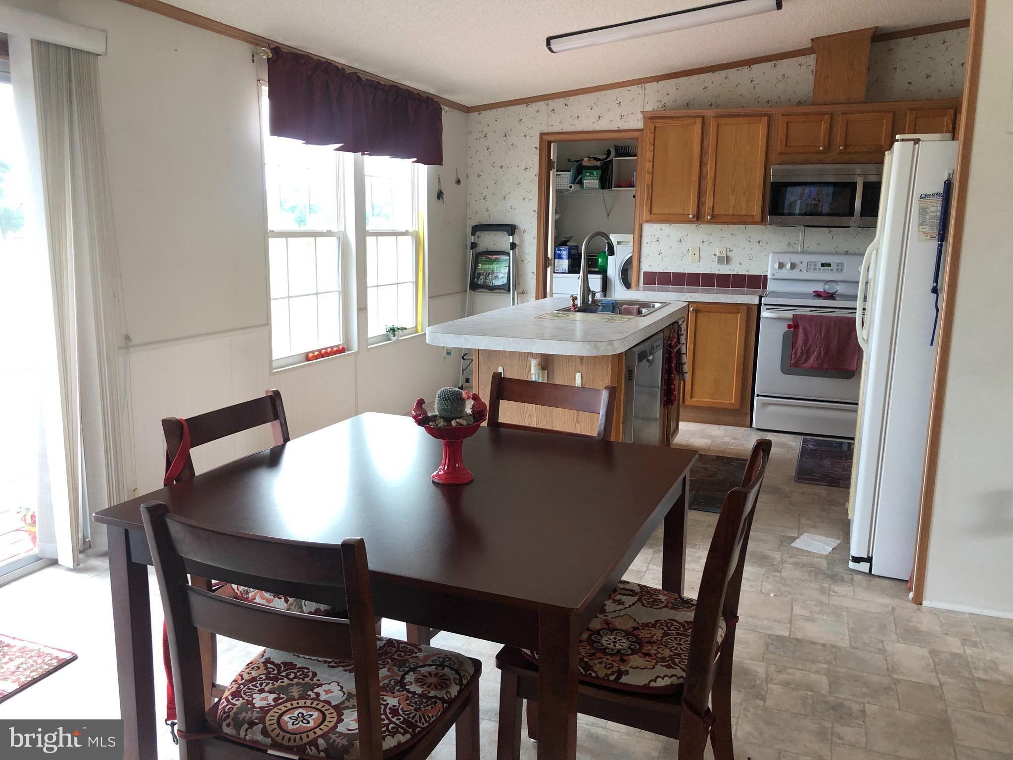629 Dominion Road Gerrardstown, WV 25420 - Photo 29 of 39 Dining room