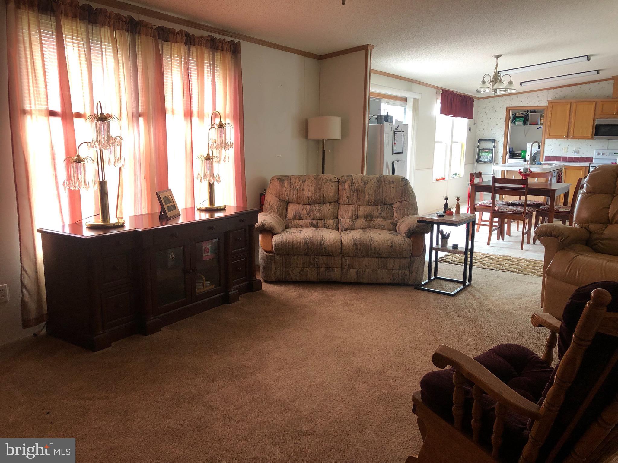629 Dominion Road Gerrardstown, WV 25420 - Photo 32 of 39 Family room