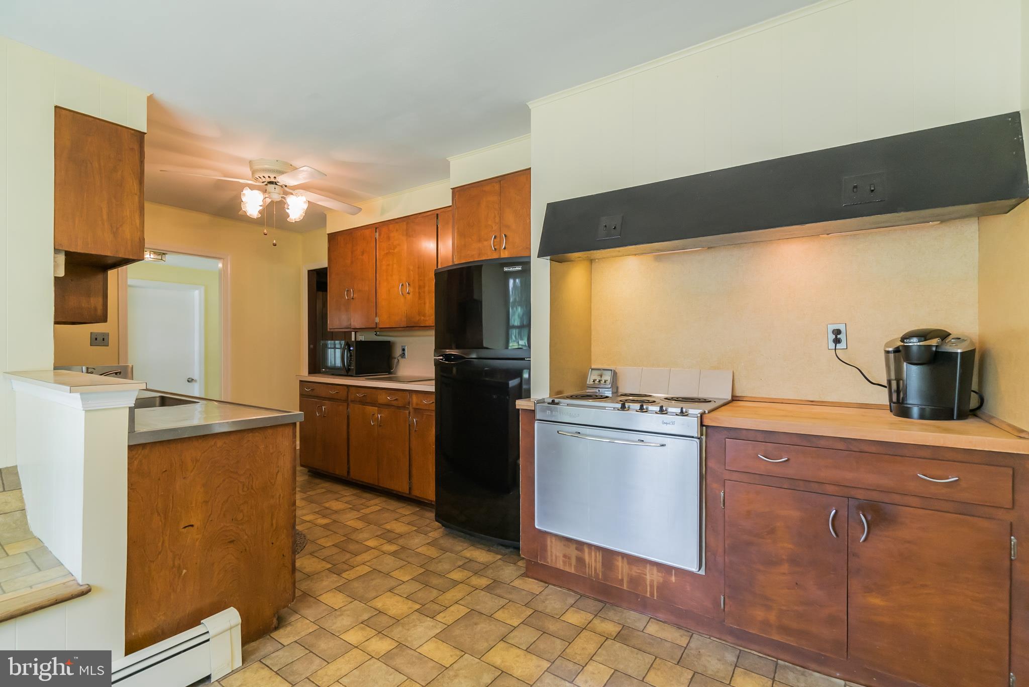 360 Clothier Springs Road Phoenixville, PA 19460 - Photo 12 of 35 Kitchen